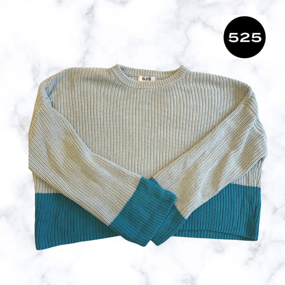 Cropped Sweater (Medium)